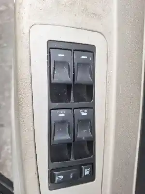 Peça sobressalente para automóvel em segunda mão BOTÃO / INTERRUPTOR ELEVADOR VIDRO DIANTEIRO ESQUERDO por CHRYSLER 300 C  Referências OEM IAM 04602736AA  