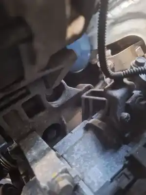 Second-hand car spare part air conditioning compressor for dacia dokker ambiance oem iam references   