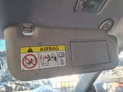 Peça sobressalente para automóvel em segunda mão para-sol direito por toyota auris active referências oem iam   