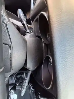 Peça sobressalente para automóvel em segunda mão Comandos De Alavanca por TOYOTA AURIS Active Referências OEM IAM   