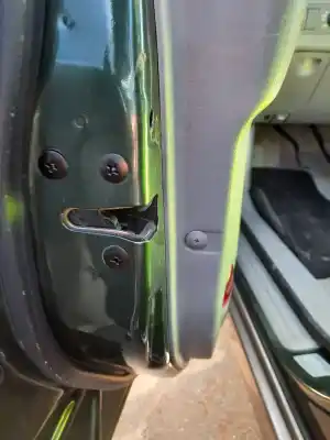Peça sobressalente para automóvel em segunda mão fechadura da porta dianteira esquerda por kia sorento 2.4 16v cat referências oem iam 