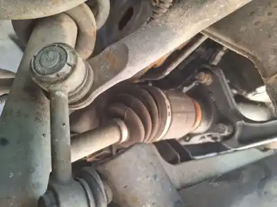 Second-hand car spare part front right transmission for kia sorento 2.4 16v cat oem iam references   