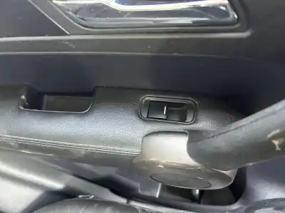 Peça sobressalente para automóvel em segunda mão botão / interruptor elevador vidro traseiro esquerdo por honda cr-v (re) elegance referências oem iam 