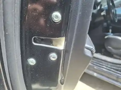 Peça sobressalente para automóvel em segunda mão FECHADURA DA PORTA DIANTEIRA ESQUERDA por MITSUBISHI LANCER BERLINA (CY0) Inform Referências OEM IAM   