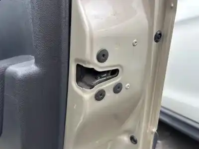 Second-hand car spare part Front Right Door Lock for RENAULT CLIO III Emotion OEM IAM references   