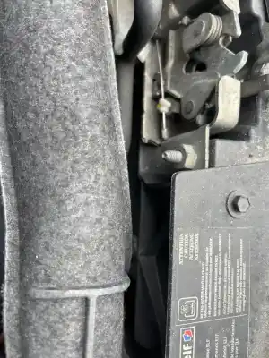 Peça sobressalente para automóvel em segunda mão RADIADOR DE ÁGUA por RENAULT CLIO III Emotion Referências OEM IAM   