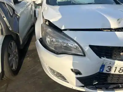 Peça sobressalente para automóvel em segunda mão  por OPEL ASTRA J LIM.  Referências OEM IAM   