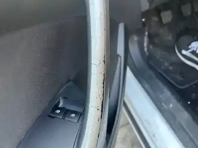 Peça sobressalente para automóvel em segunda mão Botão / Interruptor Elevador Vidro Dianteiro Esquerdo por OPEL ASTRA J LIM. Excellence Referências OEM IAM   