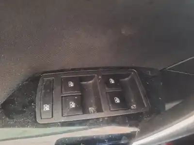 Peça sobressalente para automóvel em segunda mão botão / interruptor elevador vidro dianteiro esquerdo por opel insignia berlina edition referências oem iam 
