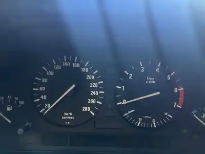 Second-hand car spare part DASHBOARD for BMW SERIE 7 (E32) 750i Automático OEM IAM references   
