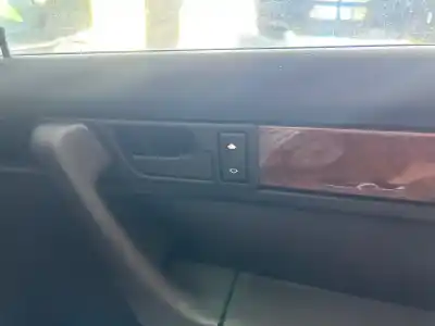 Peça sobressalente para automóvel em segunda mão botão / interruptor elevador vidro traseiro direito por bmw serie 7 (e32) 750i automático referências oem iam 