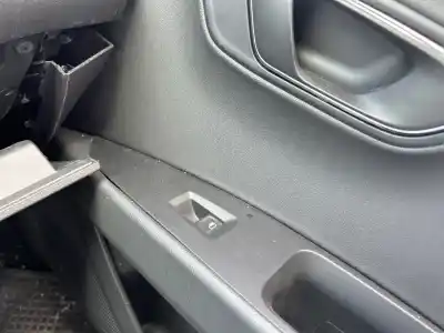 Pezzo di ricambio per auto di seconda mano interruttore alzacristalli anteriore destro per seat leon (5f1) 1.6 tdi riferimenti oem iam 