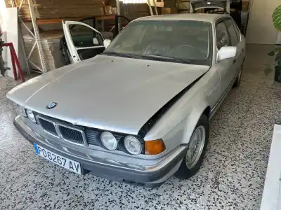 Peça sobressalente para automóvel em segunda mão manga de eixo dianteira direita por bmw serie 7 (e32) 750i automático referências oem iam 