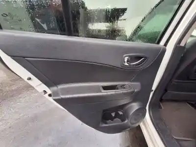 Peça sobressalente para automóvel em segunda mão Forra / Revestimento Da Porta Traseira Esquerda por RENAULT KOLEOS Bose Edition Referências OEM IAM   
