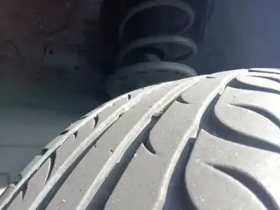 Peça sobressalente para automóvel em segunda mão amortecedor dianteiro esquerdo por toyota auris sport referências oem iam 