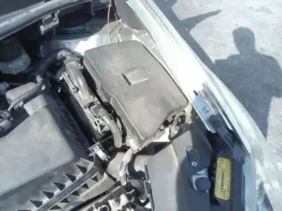 Peça sobressalente para automóvel em segunda mão caixa de fusíveis e relés por toyota auris sport referências oem iam 