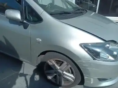 Peça sobressalente para automóvel em segunda mão guarda-lamas dianteiro direito por toyota auris sport referências oem iam 