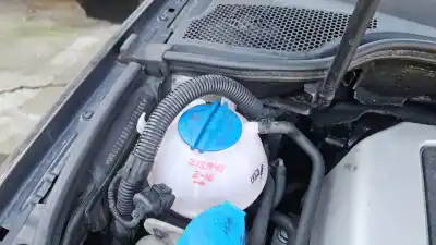 Peça sobressalente para automóvel em segunda mão depósito de expansão por audi a3 (8p1) 2.0 tdi 16v referências oem iam 