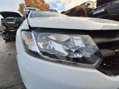 Second-hand car spare part right headlight for dacia sandero basis oem iam references   