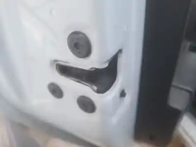 Second-hand car spare part rear left door lock for dacia sandero basis oem iam references 