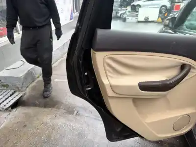 Pezzo di ricambio per auto di seconda mano Serratura Porta Posteriore Sinistra per FORD FOCUS C-MAX (CAP) Ghia (D) Riferimenti OEM IAM   