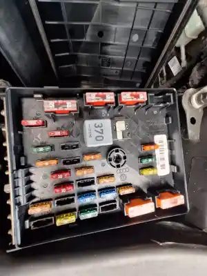 Peça sobressalente para automóvel em segunda mão caixa de fusíveis e relés por volkswagen passat b6 (3c2) 2.0 tdi 16v referências oem iam 3c0937125