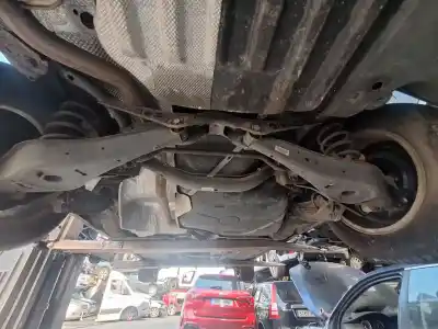 Peça sobressalente para automóvel em segunda mão charrió / suporte de eixo de trás por volkswagen passat b6 (3c2) 2.0 tdi 16v referências oem iam 40et3lyfab