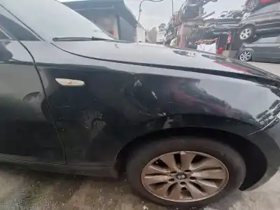 Peça sobressalente para automóvel em segunda mão guarda-lamas dianteiro direito por bmw serie 1 berlina (e81/e87) 118d referências oem iam   