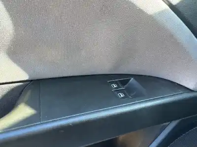 Tweedehands auto-onderdeel Linker Voorruit Schakelaar voor SEAT LEON (1P1) Reference OEM IAM-referenties   