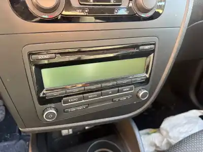 Pezzo di ricambio per auto di seconda mano Impianto Audio / Radio Cd per SEAT LEON (1P1) Reference Riferimenti OEM IAM   