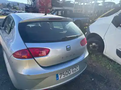 Peça sobressalente para automóvel em segunda mão Porta Da Mala / Tampa Traseira por SEAT LEON (1P1) Reference Referências OEM IAM 1P9827024  