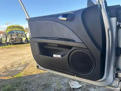 Pezzo di ricambio per auto di seconda mano Rivestimento Porta Anteriore Sinistro per SEAT LEON (1P1) Reference Riferimenti OEM IAM 1P0867011  