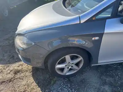 Second-hand car spare part Left Front Fin for SEAT LEON (1P1) Reference OEM IAM references 1P0821021A  