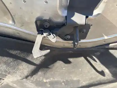 Pezzo di ricambio per auto di seconda mano chiusura del cappuccio per seat leon (1p1) reference riferimenti oem iam 1p0823509f  