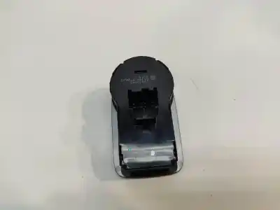 Автозапчастина б/у УПРАВЛІННЯ СВІТЛОМ для OPEL CORSA E (X15)  Посилання на OEM IAM 13470443  