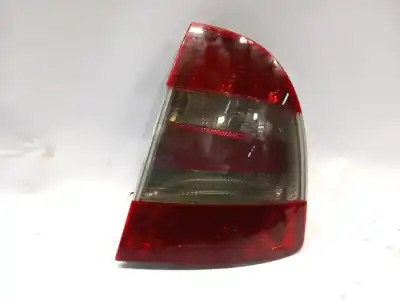 Pièce détachée automobile d'occasion feu arrière droit pour skoda superb i (3u4) 1.9 tdi références oem iam 3u5945112  