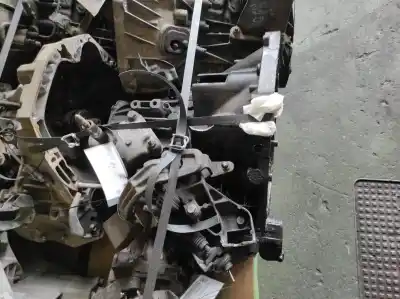 Pezzo di ricambio per auto di seconda mano riduttore per citroen c8 4hw riferimenti oem iam 2222yy 2222py 2223sv  