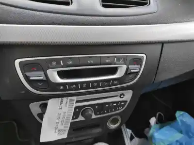 Peça sobressalente para automóvel em segunda mão comando de sofagem (chauffage / ar condicionado)  por renault fluence (l3_) 1.5 dci (l30b) referências oem iam 275100018r  