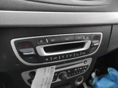 Peça sobressalente para automóvel em segunda mão COMANDO DE SOFAGEM (CHAUFFAGE / AR CONDICIONADO)  por RENAULT FLUENCE (L3_)  Referências OEM IAM 275100018R  