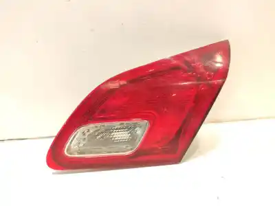 İkinci el araba yedek parçası IÇ SAG KUYRUK LAMBASI için OPEL ASTRA J (P10)  OEM IAM referansları 13360787  COMPATIBILIDADES Y COMPONENTES ->1222266 OPEL, 13306787 OPEL, 13360787 OPEL, 1222266 OPEL, 13360787