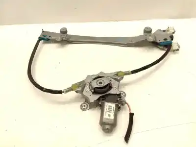 Pièce détachée automobile d'occasion LÉVE GLACE AVANT GAUCHE pour RENAULT TWINGO II (CN0_)  Références OEM IAM 8200384743  
