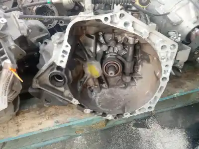 Pièce détachée automobile d'occasion BOÎTE DE VITESSES pour TOYOTA YARIS (_P9_)  Références OEM IAM 303000D073  