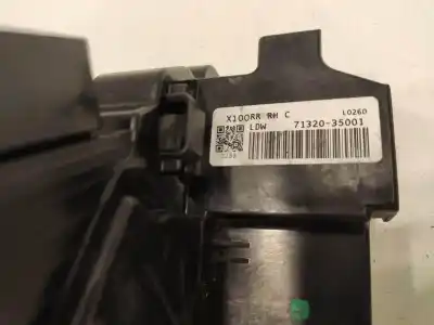 Second-hand car spare part rear right door lock for ssangyong tivoli 1.6 oem iam references 7122035001  