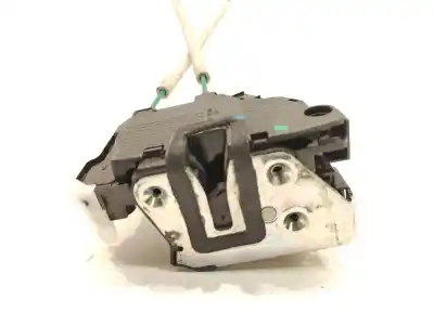 Second-hand car spare part left front door lock for ssangyong tivoli 1.6 oem iam references 7121035020  