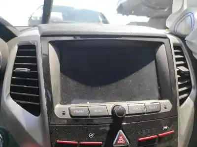 Автозапчастина б/у gps навігаційна система для ssangyong tivoli 1.6 посилання на oem iam   