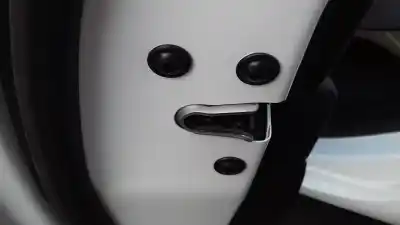 Автозапчасти б/у ЗАМОК ПЕРЕДНЕЙ ПРАВОЙ ДВЕРИ за OPEL ASTRA J (P10)  ссылки OEM IAM 13579523  