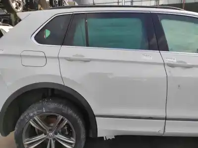 Автозапчасти б/у ЗАДНИЙ ПРАВЫЙ СТЕКЛОРЕГУЛЯТОР за VOLKSWAGEN TIGUAN (AD1, AX1)  ссылки OEM IAM 5Q0959408A  