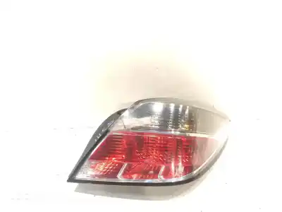 Pièce détachée automobile d'occasion FEU ARRIÈRE DROIT pour OPEL ASTRA H GTC (A04)  Références OEM IAM 1222118  