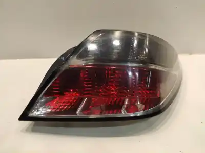 Pièce détachée automobile d'occasion FEU ARRIÈRE DROIT pour OPEL ASTRA H GTC (A04)  Références OEM IAM 13222325  