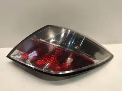 Pezzo di ricambio per auto di seconda mano luci posteriori destra per opel astra h gtc (a04) 1.9 cdti (l08) riferimenti oem iam 13222325  